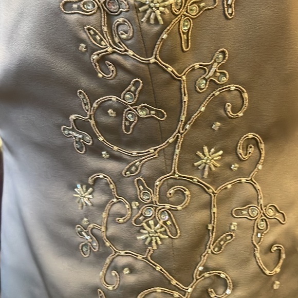 Michelangelo Formal wear, bead accent and embroidery - Picture 5 of 8